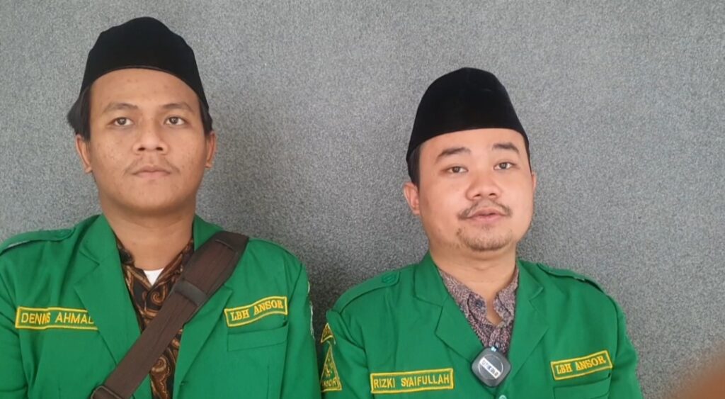 Anggota LBH GP Ansor Kota Tangsel saat di Kantor PT Jaya Real Property Tbk